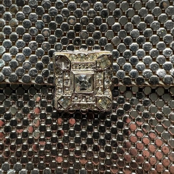 Vintage Whiting & Davis Silver Mesh Clutch with Rhinestone Clasp - Picture 3 of 11
